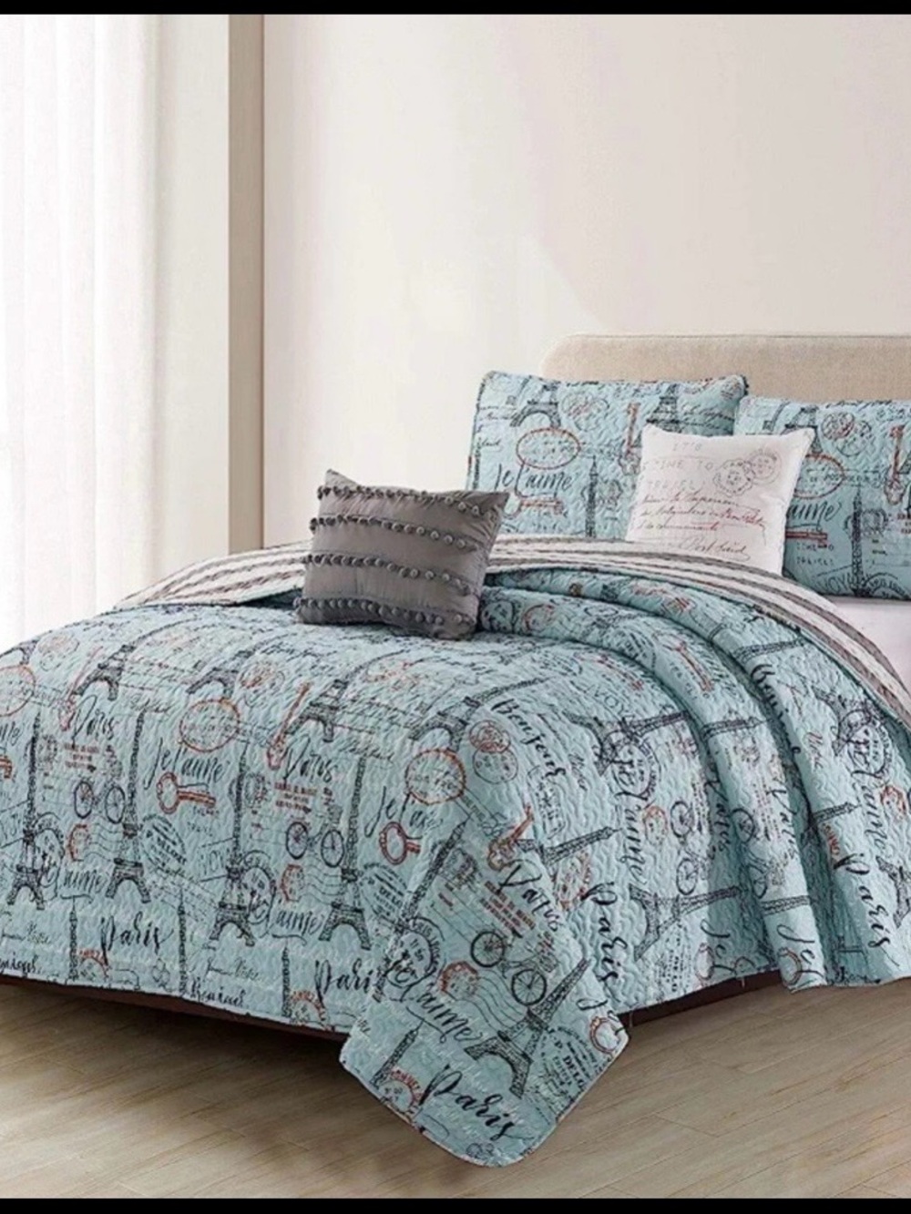 Paris Print Quilted Comforter Set in Light Blue